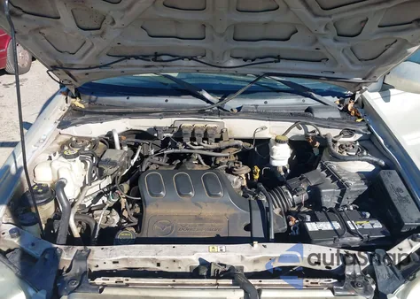 2005 Mazda Tribute S из США, поврежденный, VIN 4F2YZ04195KM43786